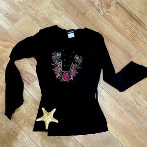 Sexy Beautiful blouse with bell sleeves